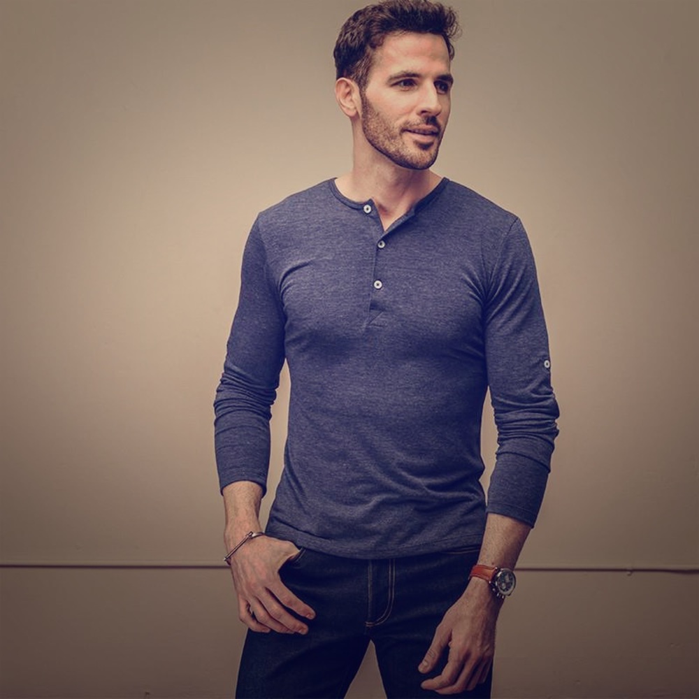 Dawson NWT Mizzen + Main Navy Blue Henley Medium